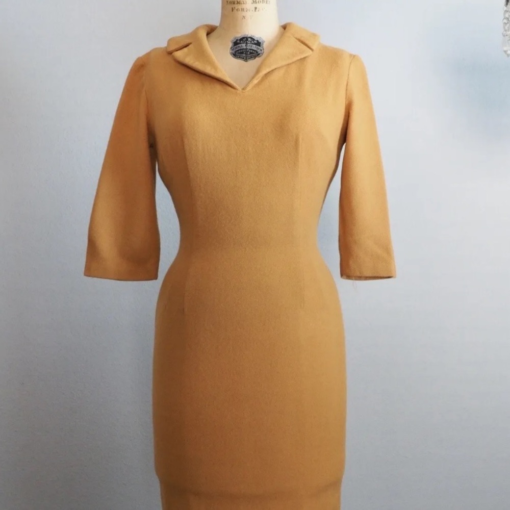 1950’s True Vintage Wiggle Dress - Picture 5 of 7